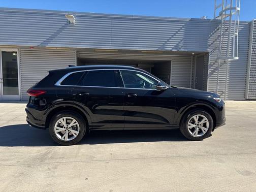 2025 Audi Q5 2.0T quattro Premium