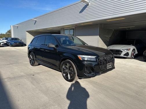 2025 Audi Q7 55 Prestige