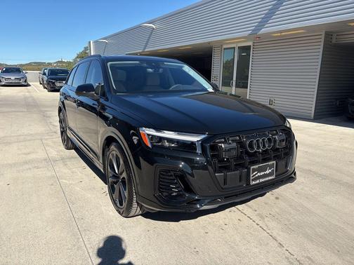 2026 Audi Q7 55 Premium Plus