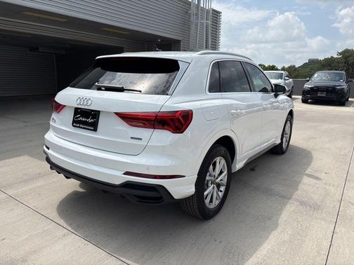 2025 Audi Q3 45 S line Premium