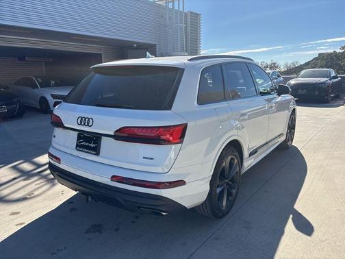 2026 Audi Q7 55 Premium Plus