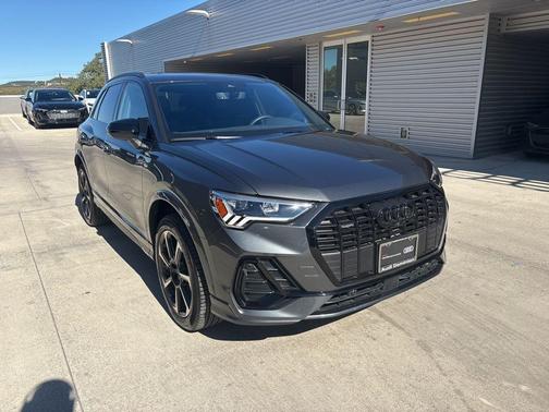 2025 Audi Q3 45 S line Premium