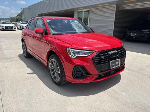 2025 Audi Q3 45 S line Premium