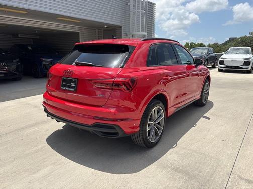2025 Audi Q3 45 S line Premium