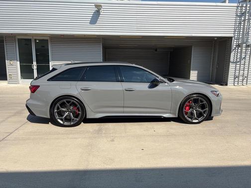 2026 Audi RS 6 Avant 4.0T quattro performance