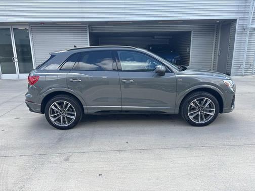 2025 Audi Q3 45 S line Premium