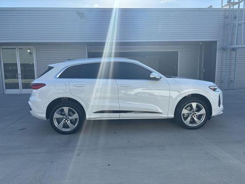2025 Audi Q5 2.0T quattro Premium