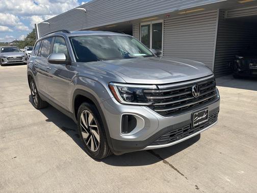 2024 Volkswagen Atlas 2.0T SE