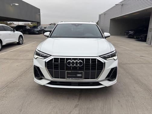 2025 Audi Q3 45 S line Premium