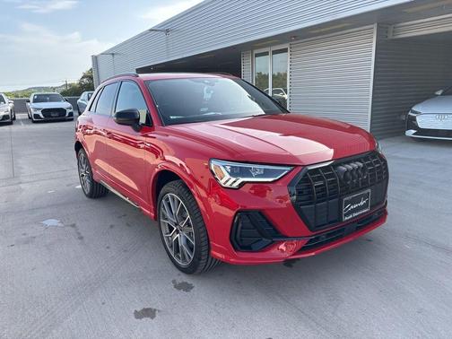 2025 Audi Q3 45 S line Premium