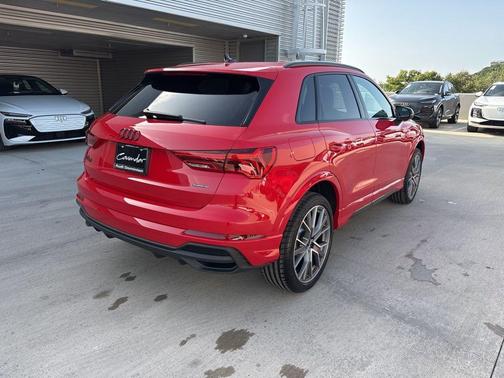 2025 Audi Q3 45 S line Premium