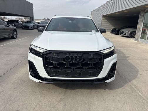 2025 Audi SQ7 4.0T Premium Plus