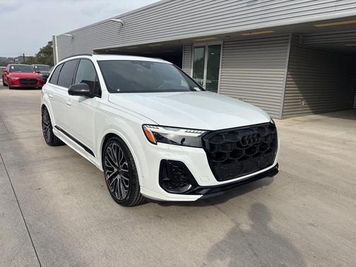 2025 Audi SQ7 4.0T Premium Plus