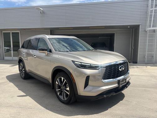 Warm Titanium 2025 INFINITI QX60 Luxe