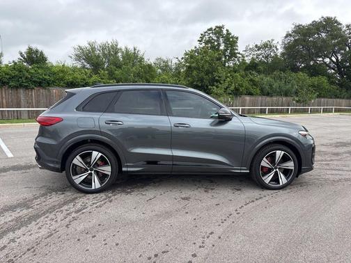 Daytona Gray Pearl 2026 Audi SQ5 3.0T Premium Plus