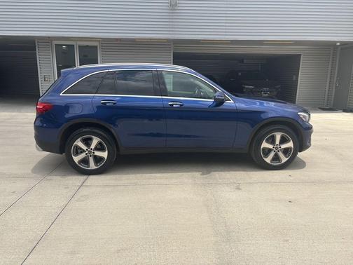 2018 Mercedes-Benz GLC 300 Base