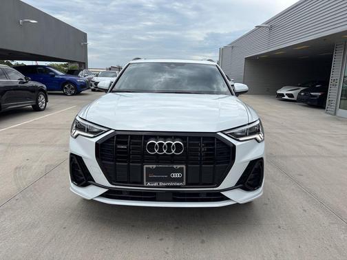 2025 Audi Q3 45 S line Premium
