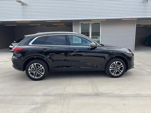 2025 Audi Q5 2.0T quattro Premium