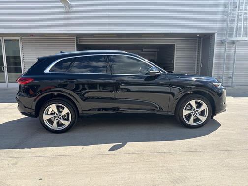 2025 Audi Q5 2.0T quattro Premium