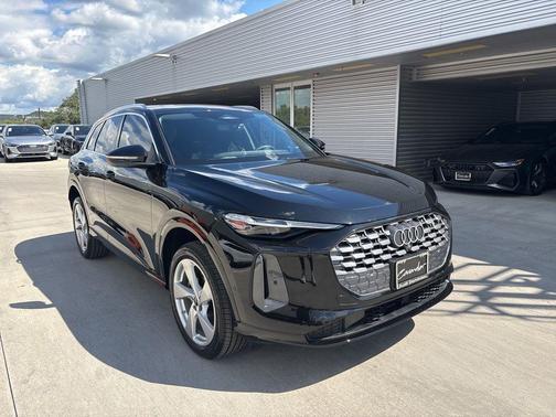 2025 Audi Q5 2.0T quattro Premium