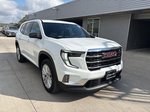 2024 GMC Acadia Elevation