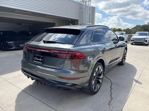 2026 Audi Q8 55 PLUS