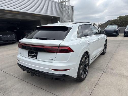 2026 Audi Q8 Premium Plus
