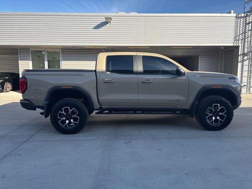 2024 GMC Canyon AT4X
