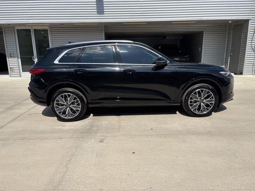 2025 Audi Q5 2.0T quattro Premium