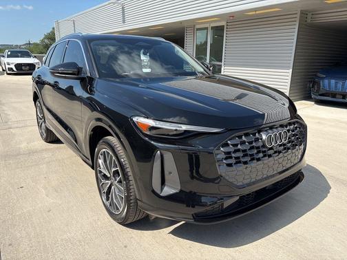 2025 Audi Q5 2.0T quattro Premium