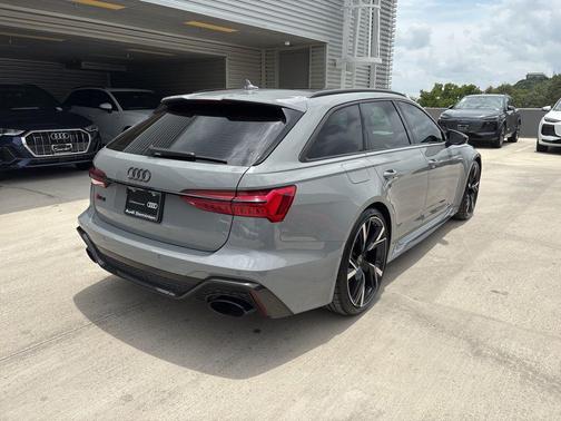 2022 Audi RS 6 Avant 4.0T quattro