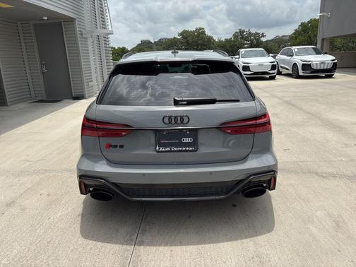 2022 Audi RS 6 Avant 4.0T quattro