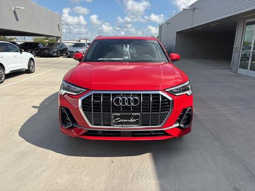 2025 Audi Q3 45 S line Premium