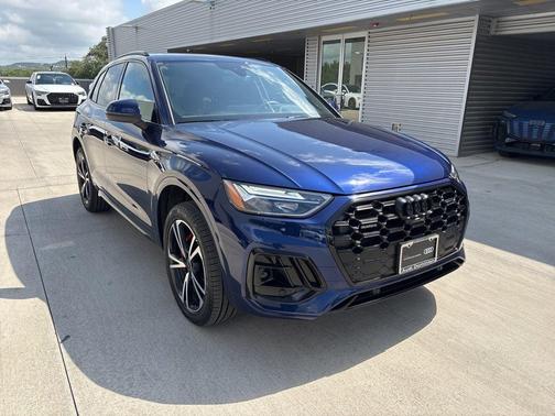 2025 Audi Q5 45 S line quattro Premium