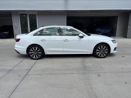 2022 Audi A4 40 Premium