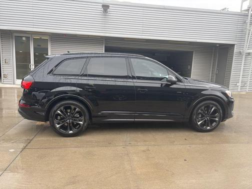 2026 Audi Q7 55 Premium Plus