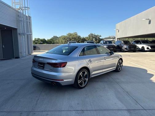 Florett Silver Metallic 2018 Audi A4 2.0T Premium Plus