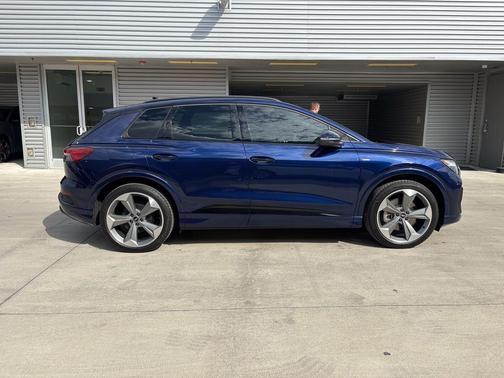 2026 Audi Q4 e-tron 55 PLUS