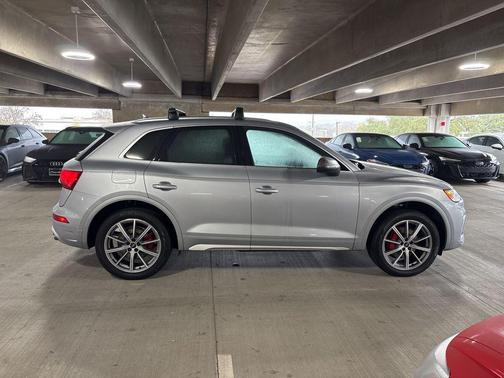 2025 Audi SQ5 3.0T Premium