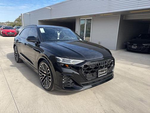 2026 Audi SQ8 4.0T Prestige