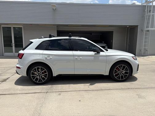 2024 Audi SQ5 3.0T Premium