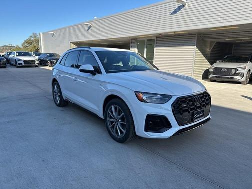2025 Audi Q5 55 S line quattro Premium