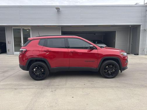 2025 Jeep Compass Latitude