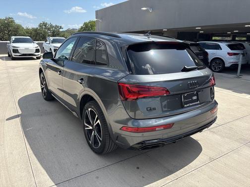 2025 Audi Q5 45 S line quattro Premium