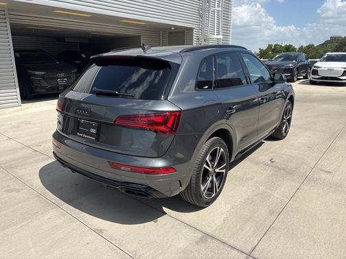 2025 Audi Q5 45 S line quattro Premium