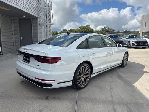 Glacier White Metallic 2026 Audi A8 L 55