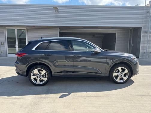 2025 Audi Q5 2.0T quattro Premium