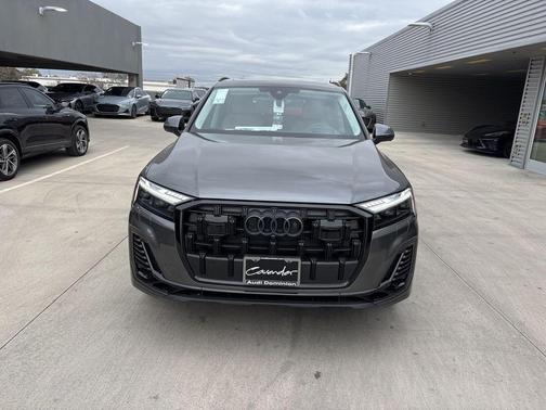 2026 Audi Q7 55 Prestige