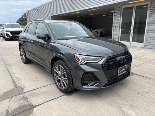 2025 Audi Q3 45 S line Premium