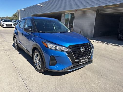2024 Nissan Kicks S